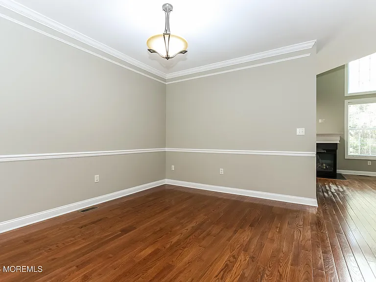 18 Deepwater Cir — Photo 4