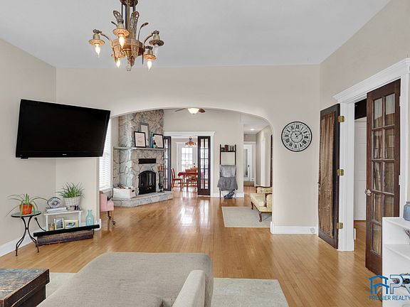 4th image of this home