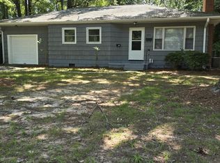 423 Burkewood Dr, Winston Salem, NC 27104