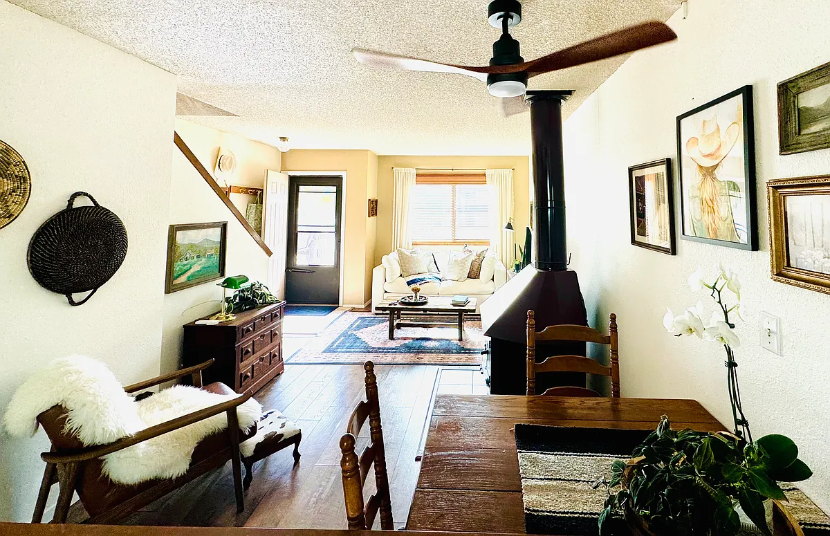 Building Photo - 9 Granada Ct #18