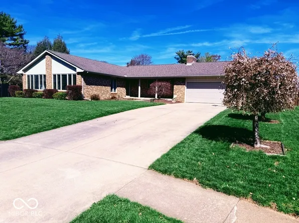 3642 Deerfield Pl, Columbus, IN 47203