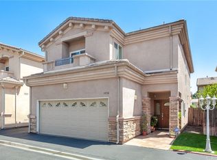 14716 Forest Edge Dr, Sylmar, CA 91342