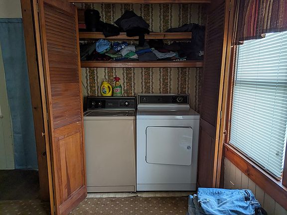 5th image of 54 East Ave