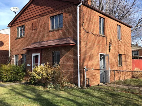 261 E 200th St, Euclid, OH 44123