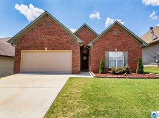 143 Charlton Ln, Calera, AL 35040