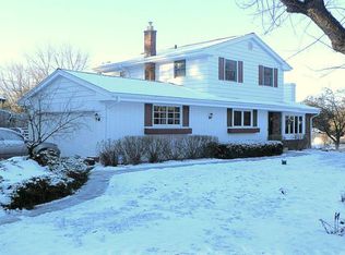 S29W30155 S Bethesda Cir, Waukesha, WI 53188