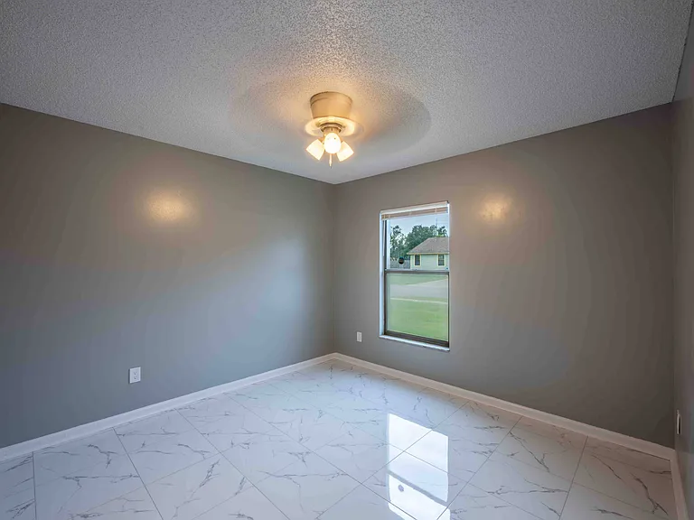 8126 Sable Woods Dr N — Photo 16