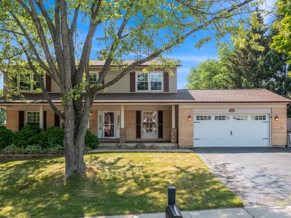 33550 N Ivy Ln, Grayslake, IL 60030