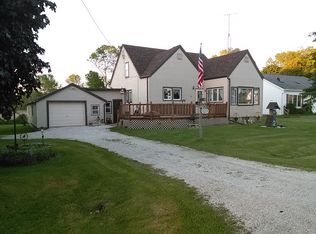 8093 Dickinson Rd, Greenleaf, WI 54126