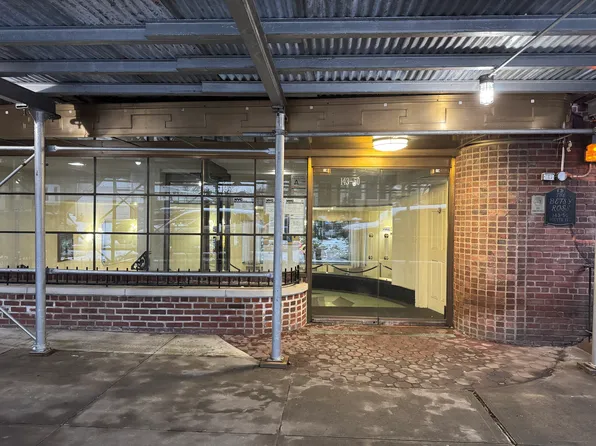 143-50 Hoover Avenue image 29 of 30