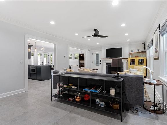5th image of 6433 Morningside Dr