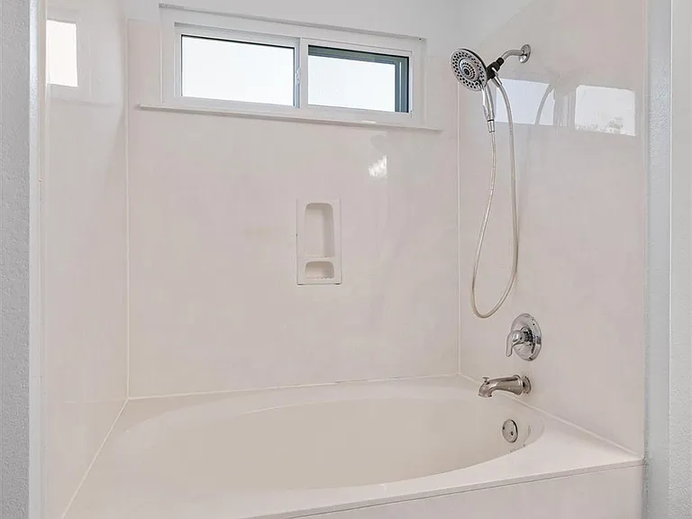 1713 Darjeeling Dr — Photo 19