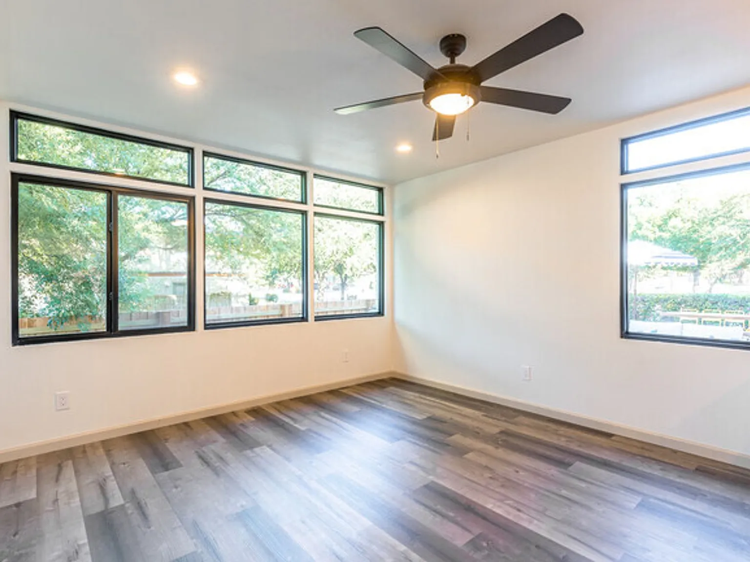 August Move-In Special Apply Within 24 Hours Of Your Tour & Receive One Free Month Of Utilities! — Photo 3