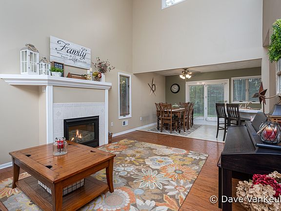 3rd image of 10297 Marble Creek Dr