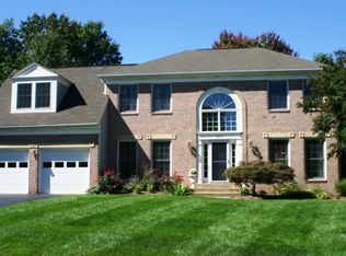 1200 Cameo Ct, Herndon, VA 20170