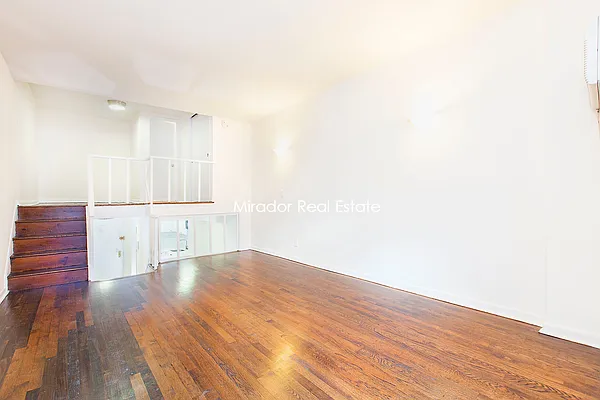 Rented by Mirador Real Estate | media 17