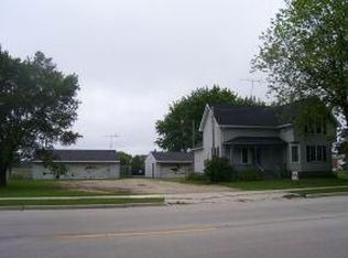 215 S Military Rd, Chilton, WI 53014