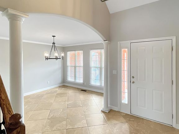 5th image of 8270 Double Eagle Ct
