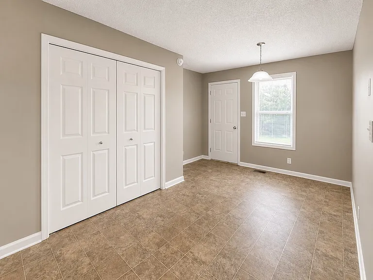 Timberline Cir — Photo 6
