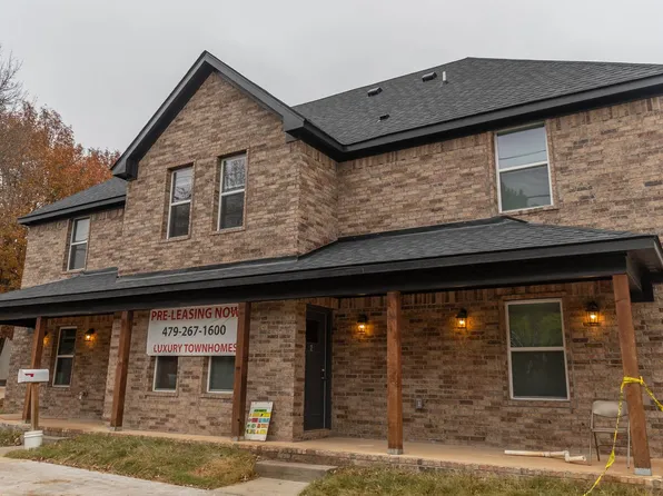 1 bed 1 bath with a study!