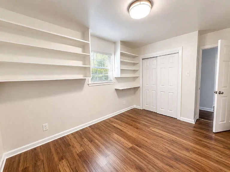 610 Gunter St — Photo 9
