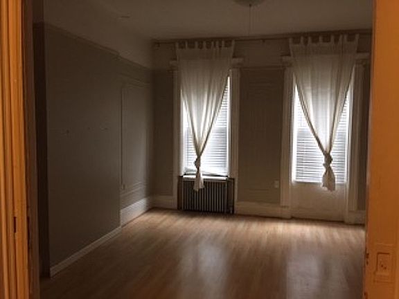 3rd image of 232 Saint Nicholas Ave