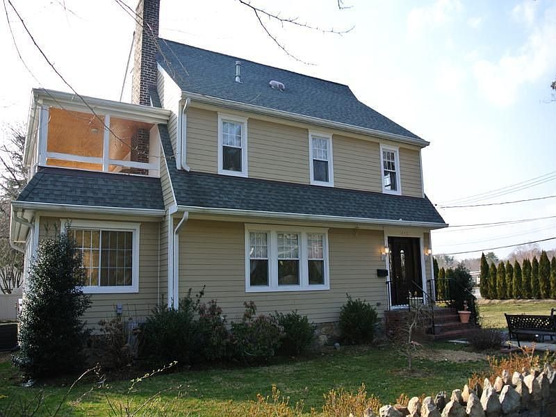 Beautiful Colonial