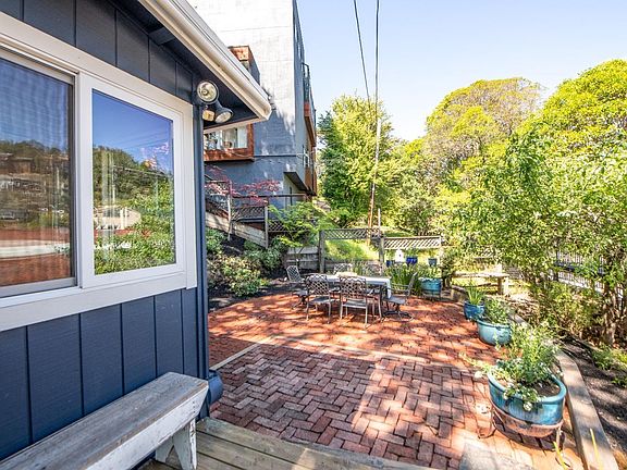 3rd image of 251 W End Avenue