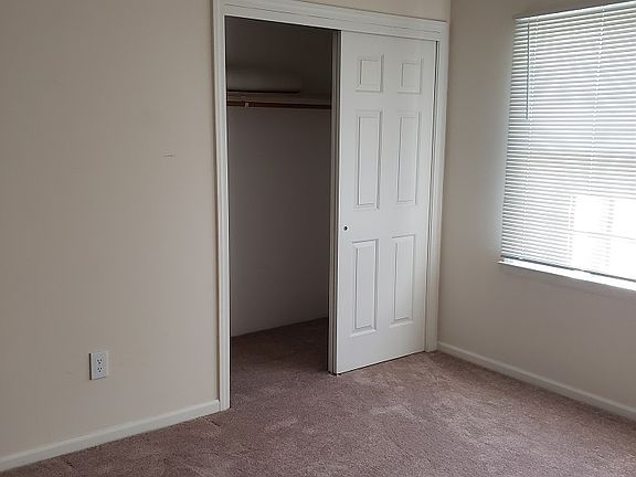 5th image of 14 Concord Dr