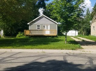 407 W Monroe Ave, Mahnomen, MN 56557