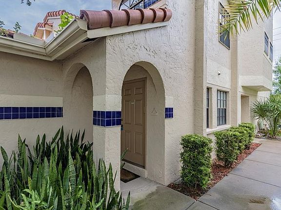 3rd image of 10437 La Mirage Ct #202