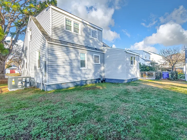 405 Farrell St #B — Photo 14