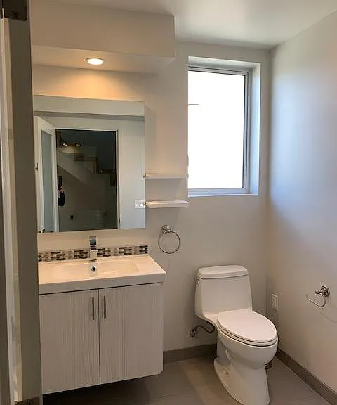 1729 Lucile Ave — Photo 13