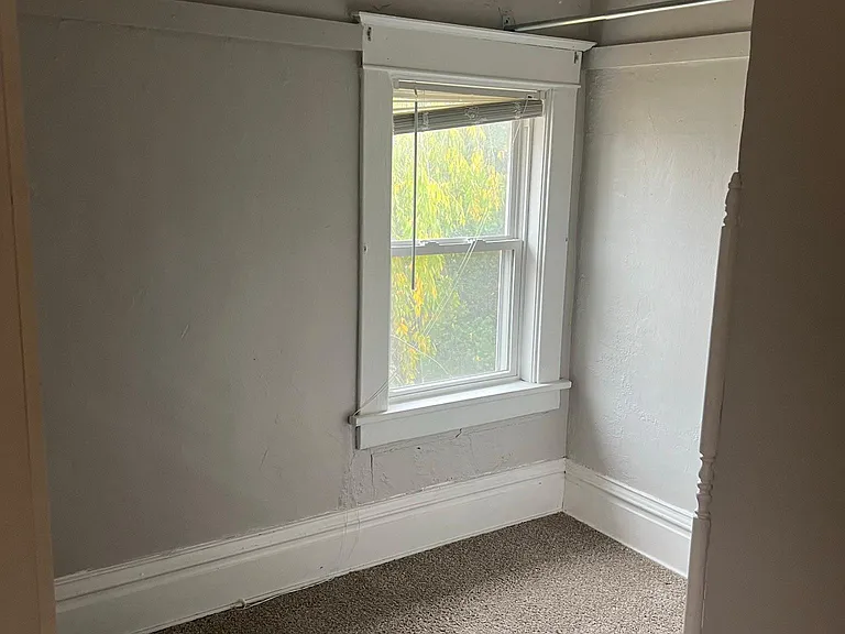 301 E Washington St #2 — Photo 5