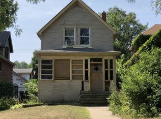5005 W Pensacola Ave, Chicago, IL 60641