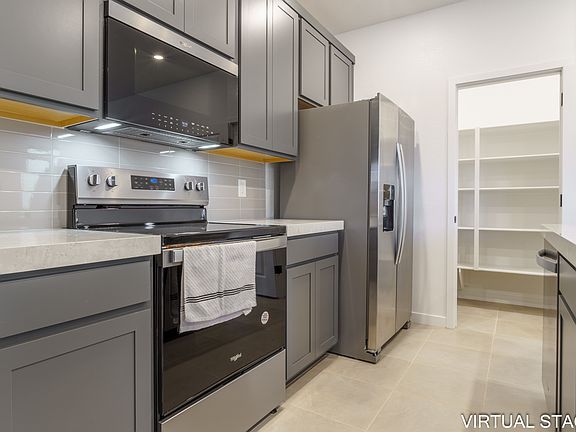 4th image of 188 Vanhoy Ave #1