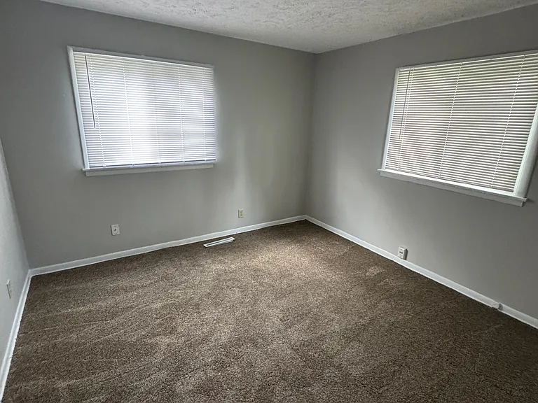 4030 N Catherwood Ave #1 — Photo 11