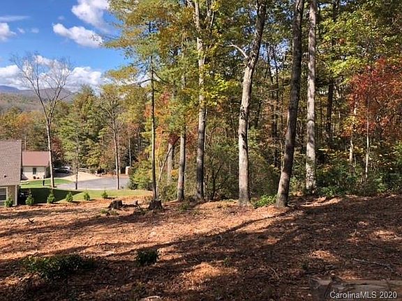 3rd image of 325 Jonathan Creek Dr #22