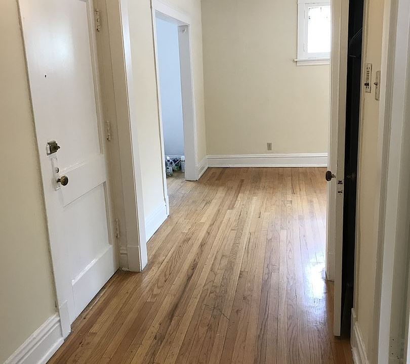 1st image of 3947 N Hoyne Ave #3