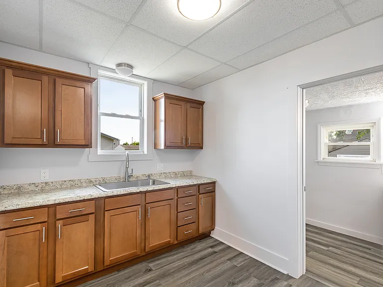 1273 Greenfield Ave SW — Photo 8
