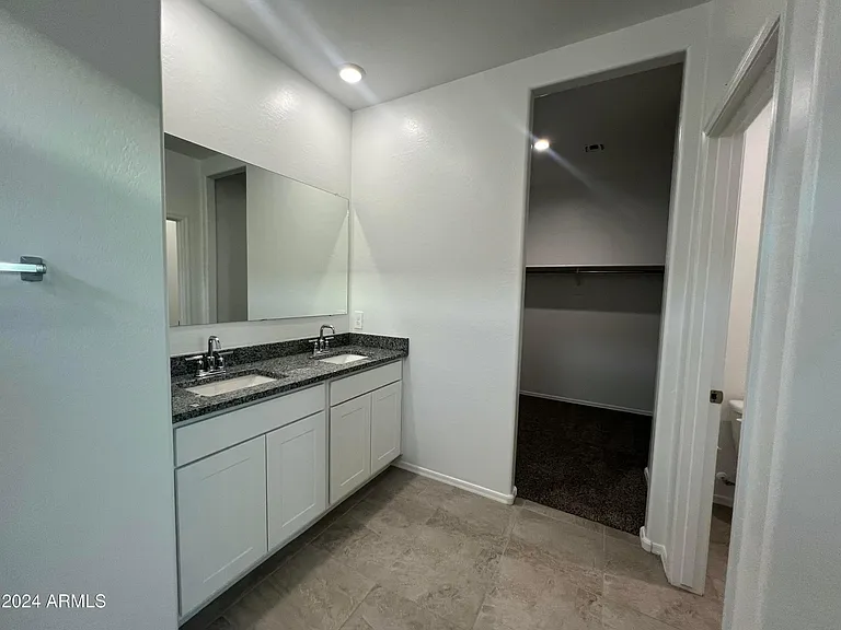 1575 E Lardner Dr — Photo 11