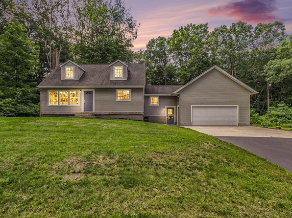 4901 Heights Ravenna Rd, Fruitport, MI 49415