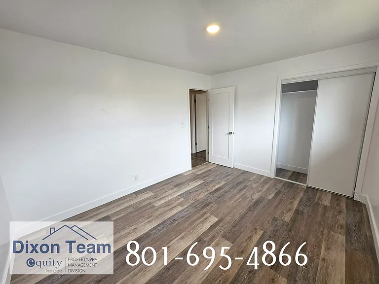 2327 Chateau Dr #1 — Photo 10