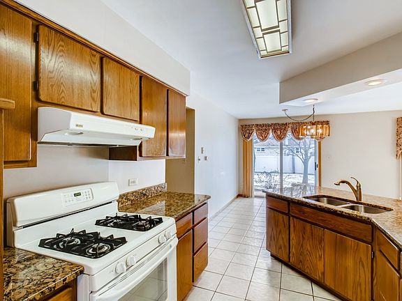 3rd image of 12613 Meade Ave