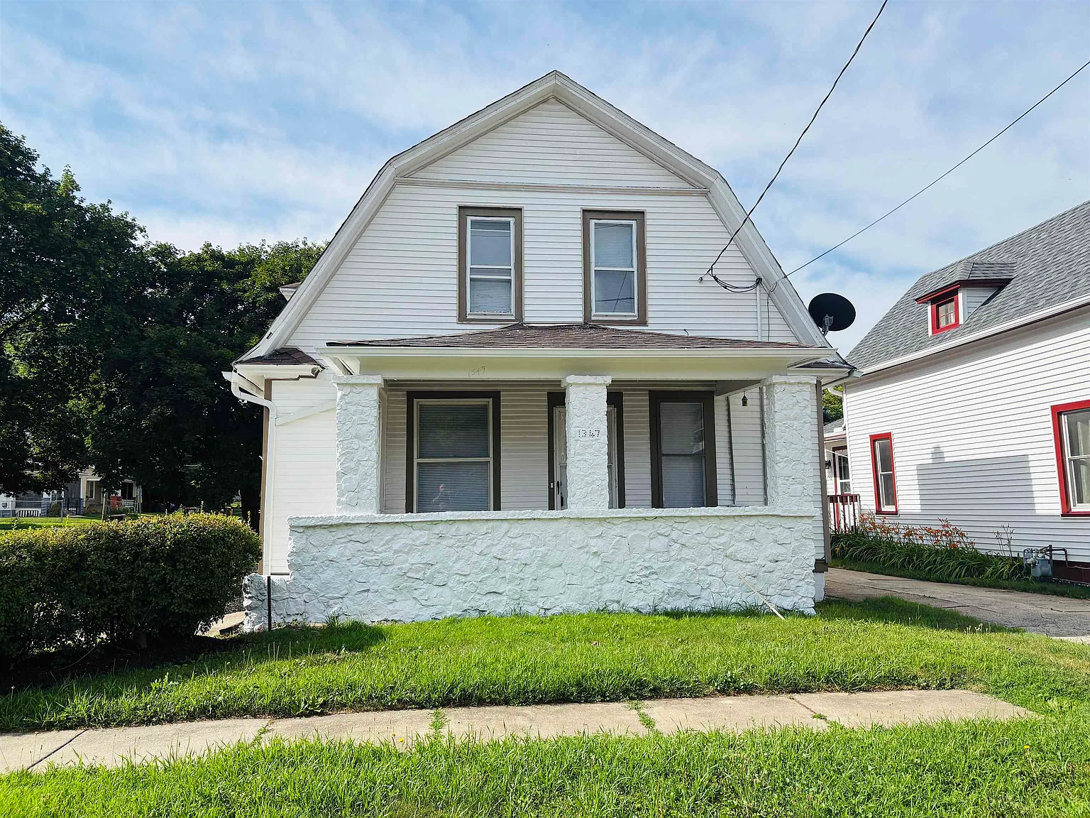 1347 Greenwood Ave photo 1