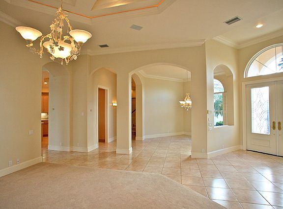 5th image of 6 San Gabriel Way