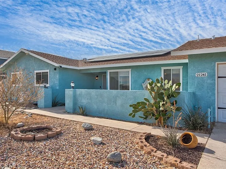 21241 Hacienda Blvd — Photo 1