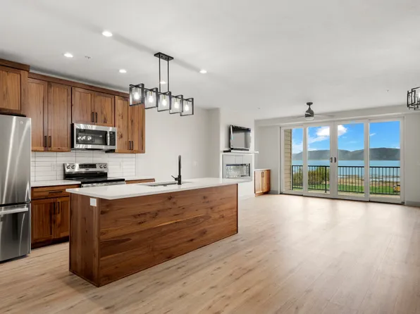 35 E 150 S #201C, Garden City, UT 84028