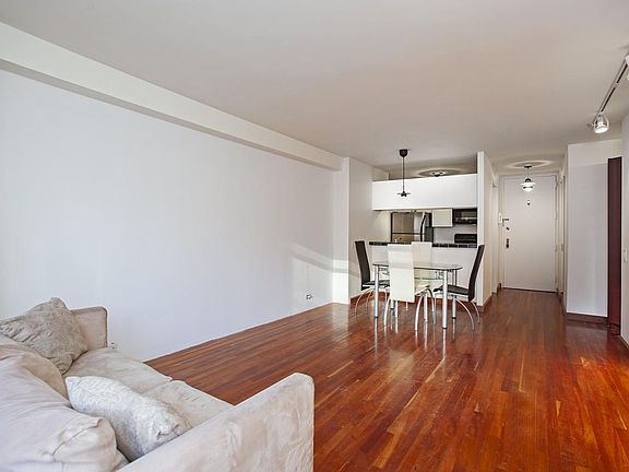 5th image of 250 W 90th St APT 4B