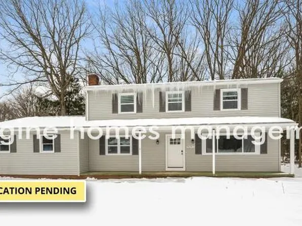 9097 Pleasant View Dr, Northfield, OH 44067